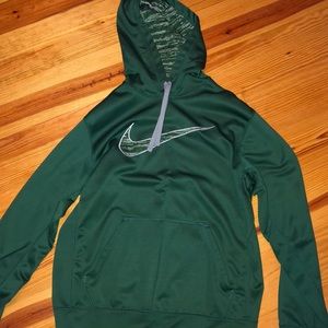 Nike Therma-Fit sweatshirt